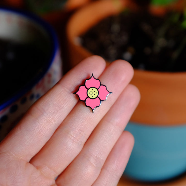 Tiny Geometric Flower Pin - Bianca's Design Shop