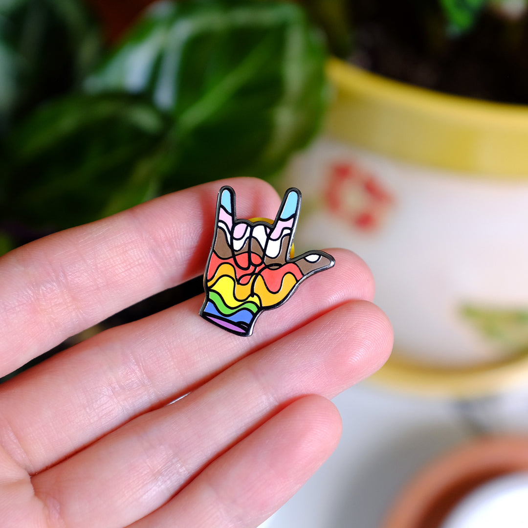 Sardines Pin — Love & Victory