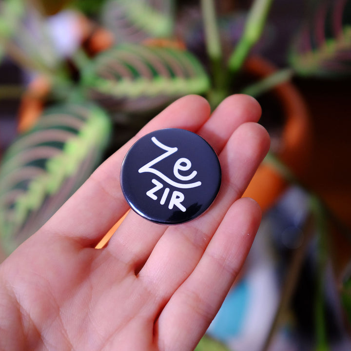 Ze/zir Pronouns Button - Bianca's Design Shop